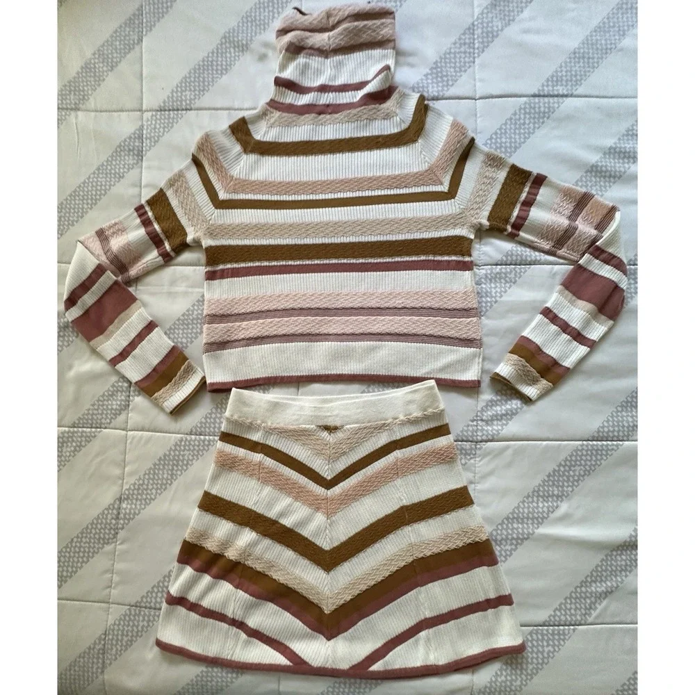 NWT Free People Stripe Turtleneck Sweater &‎ Chevron Mini Skirt Set XS Neutral